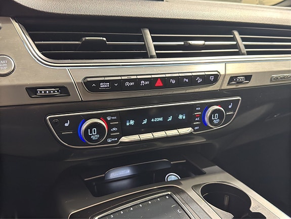 Audi Q7 22 of 23