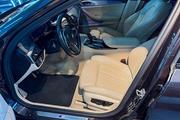 BMW 530i 17 of 21
