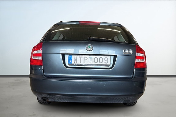 Skoda Octavia 4 of 5
