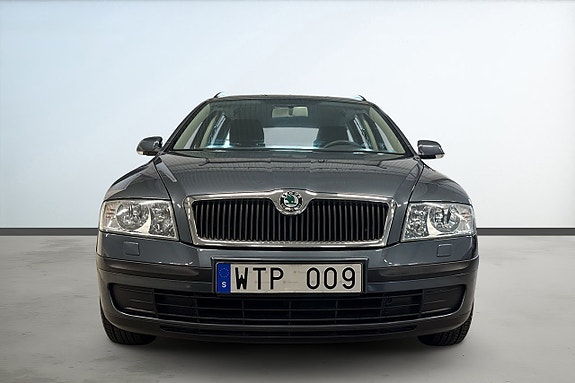 Skoda Octavia 8 of 21