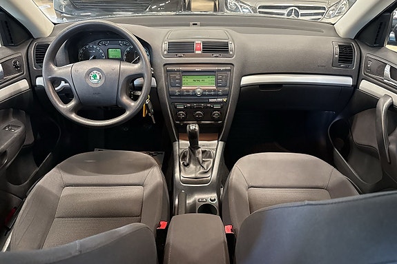 Skoda Octavia 15 of 21
