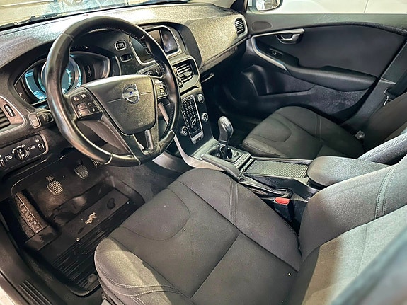 Volvo V40 6 of 13