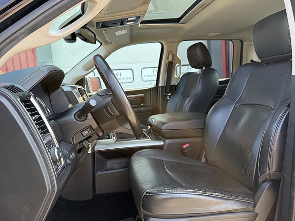 Dodge RAM 1500 18 of 28