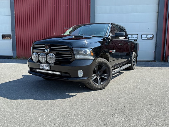 Dodge RAM 1500 12 of 28