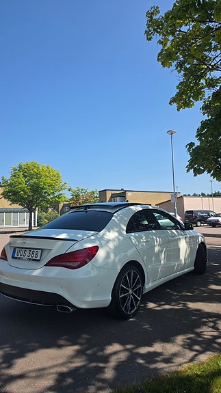 Mercedes-Benz CLA200 5 of 5