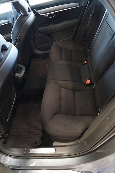 Volvo V90 7 of 11