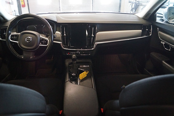 Volvo V90 10 of 11