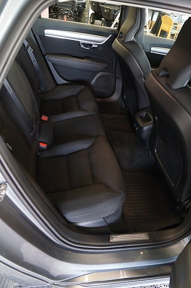 Volvo V90 9 of 11