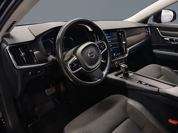 Volvo V90 Cross Country 4 of 13