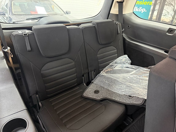 Ford Galaxy 14 of 21