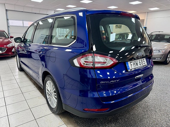 Ford Galaxy 4 of 5