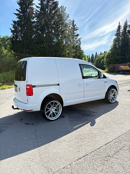 Volkswagen Caddy 3 of 5