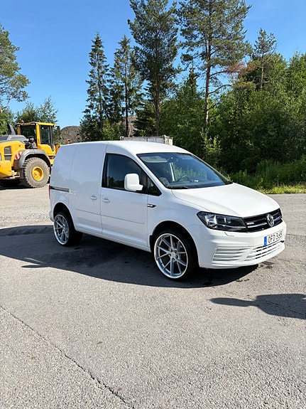 Volkswagen Caddy 2 of 5