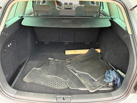 Volkswagen Golf V 16 of 16