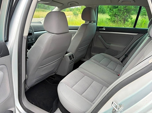 Volkswagen Golf V 15 of 16