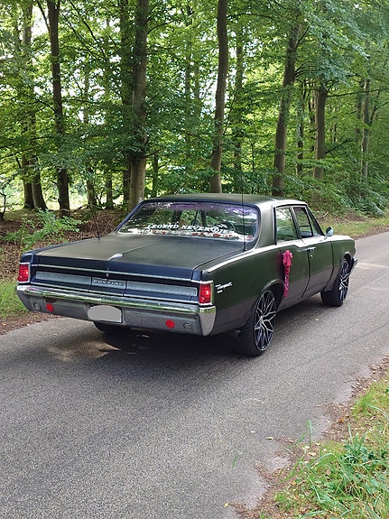 Pontiac Tempest 4 of 5