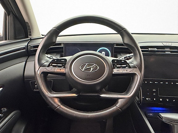 Hyundai Tucson 15 of 30