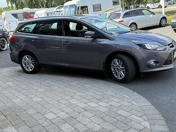 Ford Focus 3 of 5