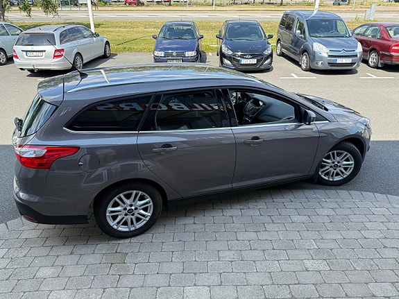 Ford Focus 4 of 5