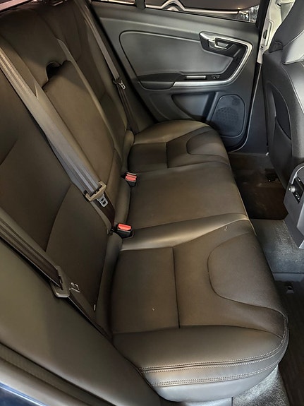 Volvo V60 5 of 5