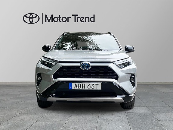 Toyota RAV4 5 of 5
