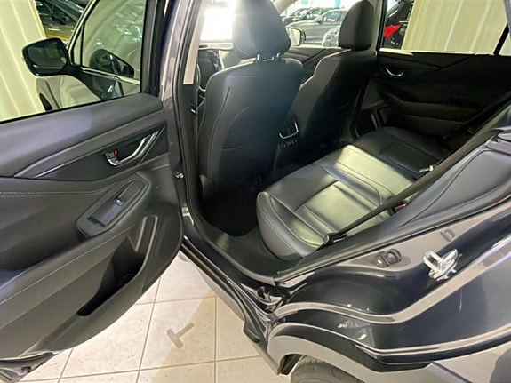 Subaru Outback 10 of 18