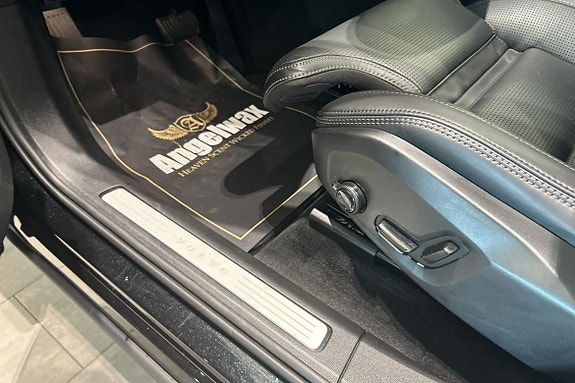 Volvo XC60 24 of 30