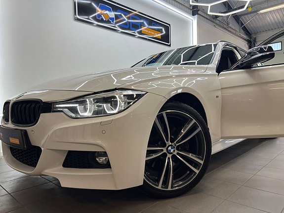 BMW 330i 9 of 30