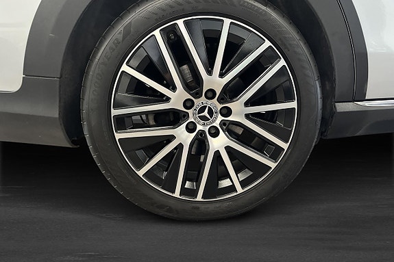 Mercedes-Benz E220 d 9 of 19