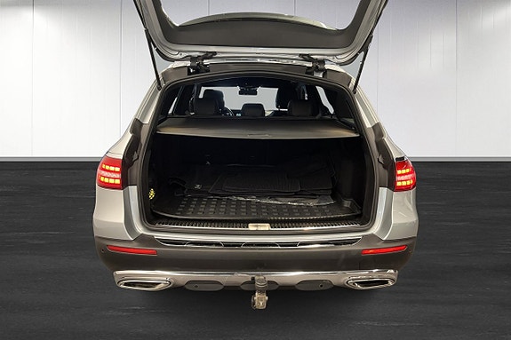 Mercedes-Benz E220 d 7 of 19