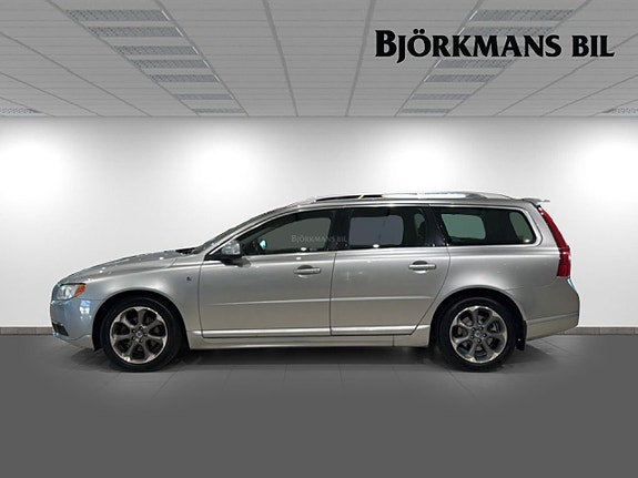 Volvo V70 4 of 5
