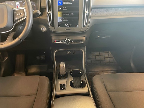 Volvo XC40 11 of 26