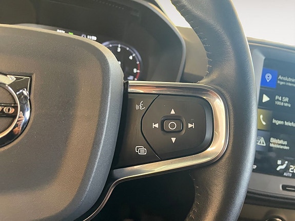 Volvo XC40 22 of 26