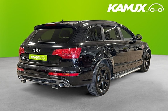 Audi Q7 4 of 5