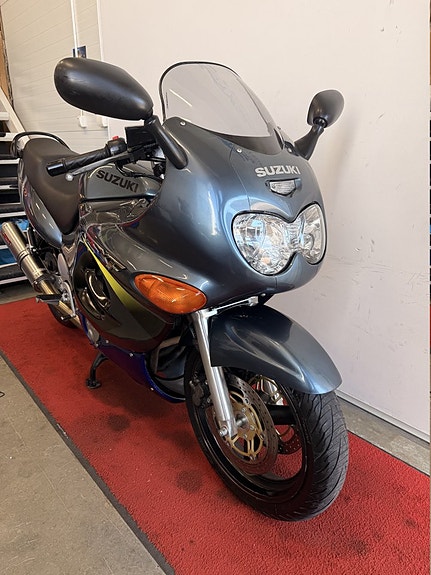 Suzuki GSX 750F Katana 0.75 5 of 6