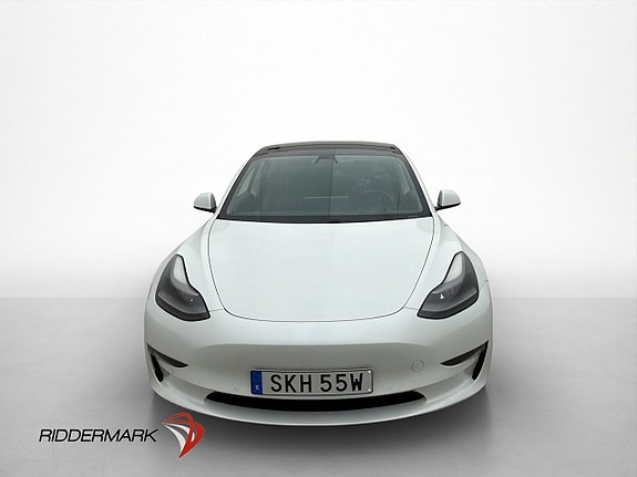 Tesla Model 3 3 of 5