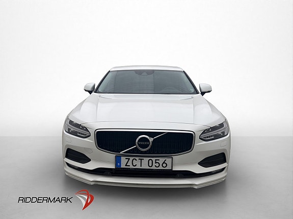 Volvo S90 2 of 5