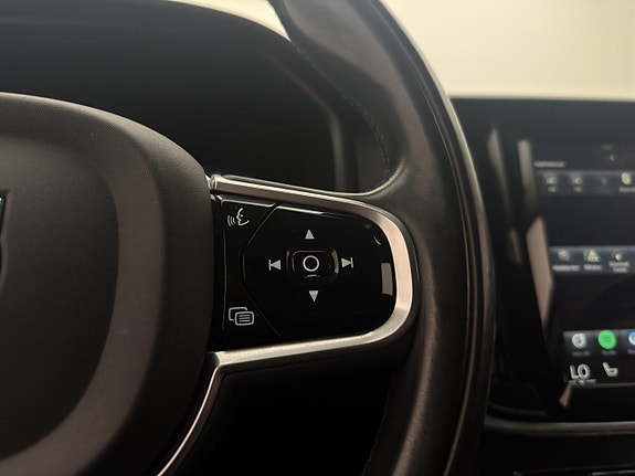 Volvo S90 17 of 29