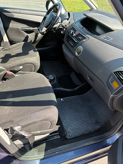 Citroen C4 Picasso 4 of 5