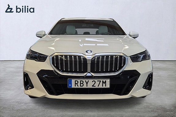 BMW 530e 7 of 20