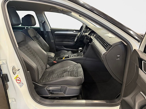 Volkswagen Passat 15 of 15