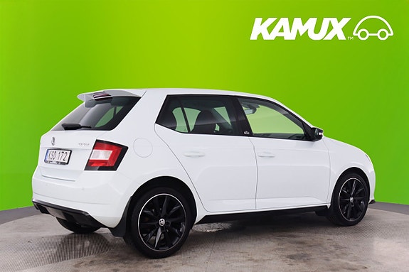Skoda Fabia 2 of 5