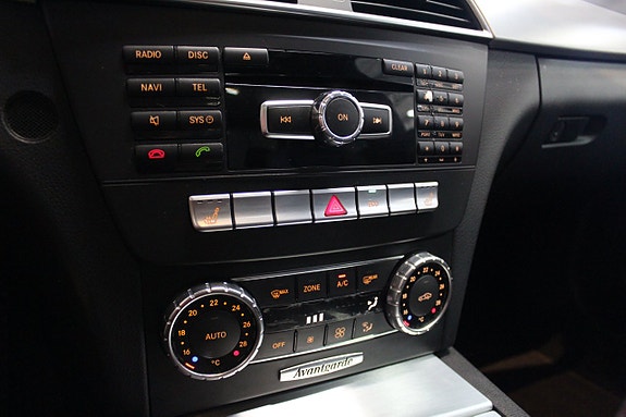 Mercedes-Benz C180 19 of 23