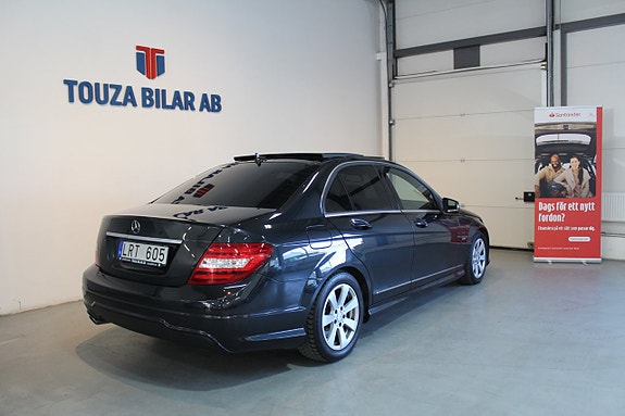 Mercedes-Benz C180 2 of 23