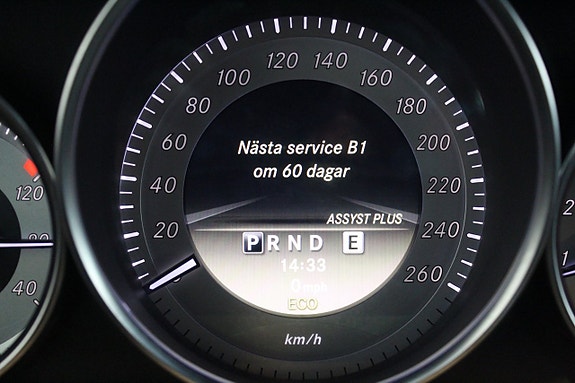 Mercedes-Benz C180 16 of 23