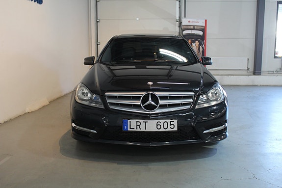 Mercedes-Benz C180 5 of 23