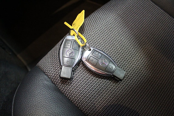 Mercedes-Benz C180 21 of 23