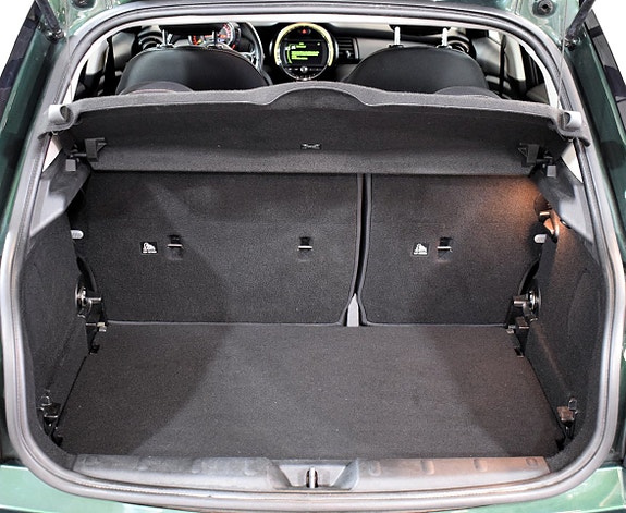 MINI Cooper 23 of 24