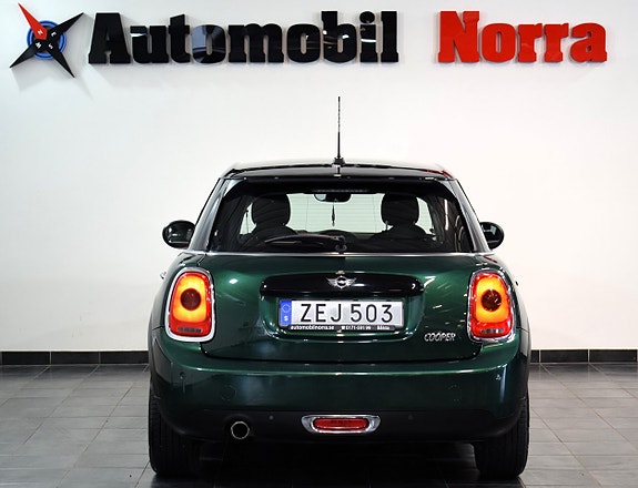 MINI Cooper 5 of 5