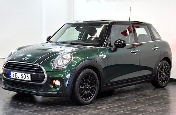MINI Cooper 4 of 5